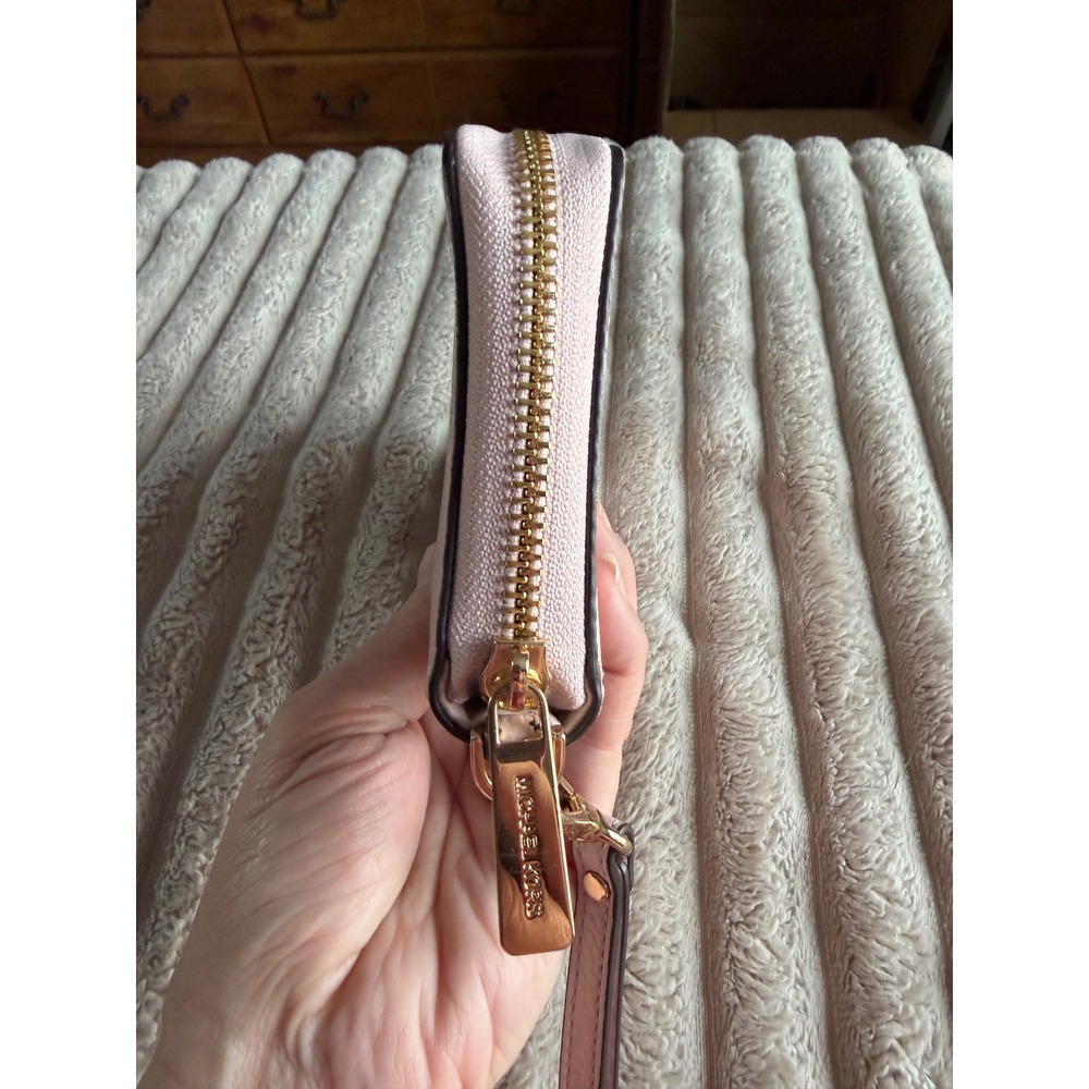 Michael Kors Jet Set Travel Large Flat Smartphone Wallet Blossom Pink Leather - Picture 9 of 13